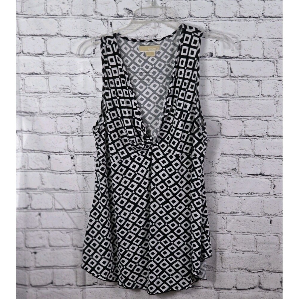 Michael Kors Women's Med Black White Diamond Printed V-Neck Sleeveless Shirt